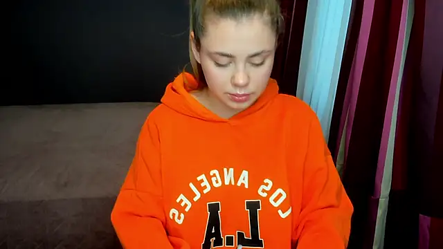 IsabellaBler online show from December 2025 06:55:02 AM