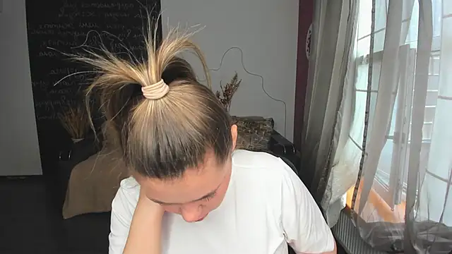 IsabellaBler online show from February 2026 06:53:01 AM