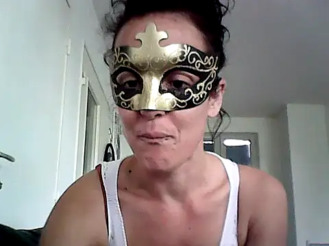 Snapshot of Masquegirlmysterious chatting on October 2025 12:17:01 PM Masquegirlmysterious online show from October 2025 12:17:01 PM