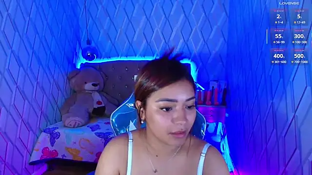 NicolleTaylor online show from October 2025 02:42:01 AM