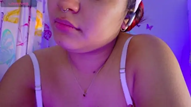 NicolleTaylor online show from April 2026 01:02:02 PM