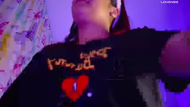 NicolleTaylor online show from May 2026 12:08:02 AM
