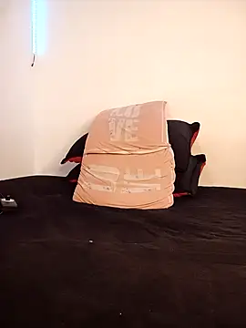 Isabella Du online show from January 2025 09:39:02 PM