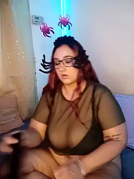 Isabella Du online show from October 2025 12:17:02 PM