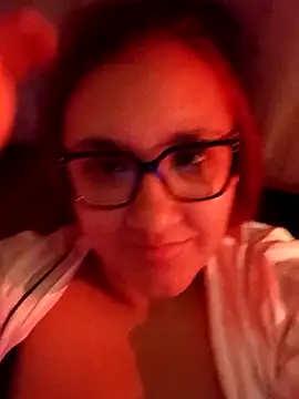 Snapshot of Isabella_Du chatting on May 2026 03:36:01 AM Isabella Du online show from May 2026 03:36:01 AM