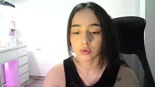 Snapshot of aineangeel chatting on November 2025 12:21:02 AM aineangeel online show from November 2025 12:21:02 AM