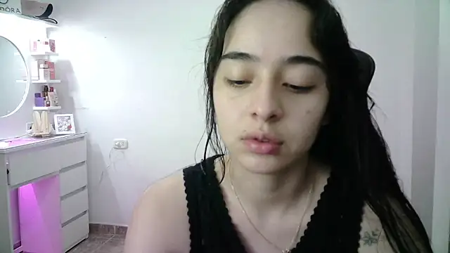 Snapshot of aineangeel chatting on February 2026 11:42:02 PM aineangeel online show from February 2026 11:42:02 PM