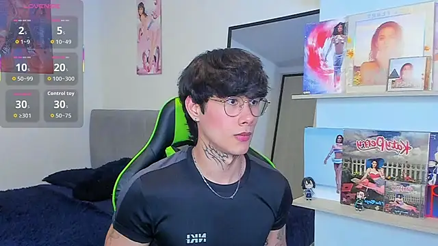 JayHotxxx online show from March 2026 12:37:02 AM