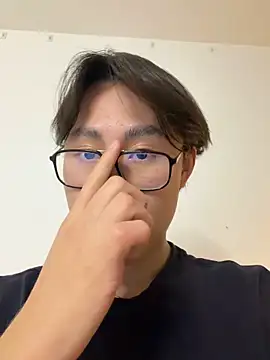 SrLuis18 online show from April 2026 10:29:01 PM