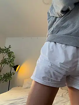 SrLuis18 online show from July 2026 05:01:02 PM