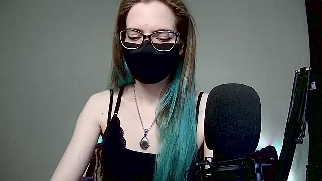 Snapshot of amber_candyfloss chatting on February 2025 09:13:01 PM amber candyfloss online show from February 2025 09:13:01 PM