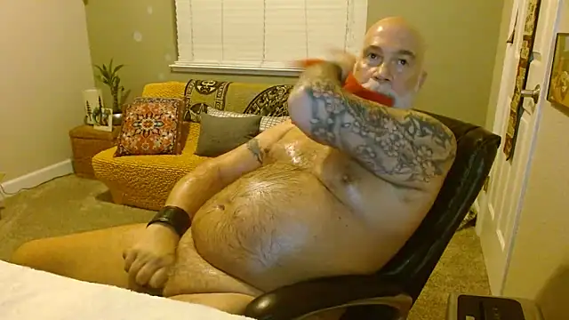 Snapshot of musclebearnips chatting on November 2025 01:11:01 AM musclebearnips online show from November 2025 01:11:01 AM