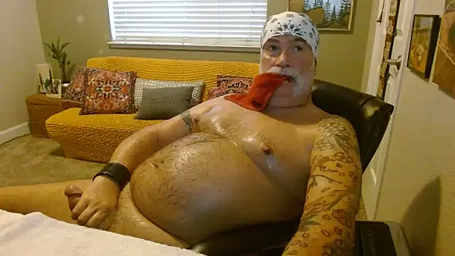 Snapshot of musclebearnips chatting on November 2025 07:45:02 PM musclebearnips online show from November 2025 07:45:02 PM