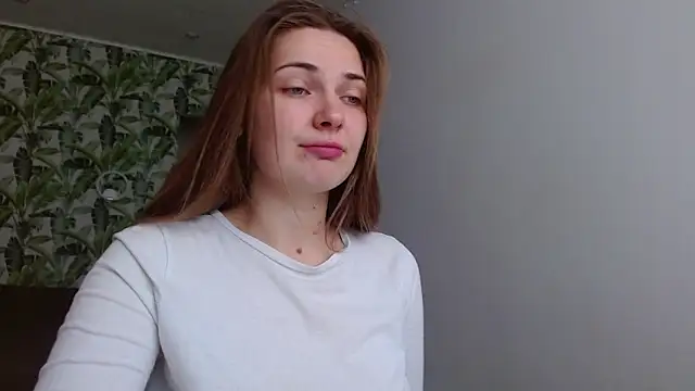 Olivia shine online show from October 2025 05:22:02 AM