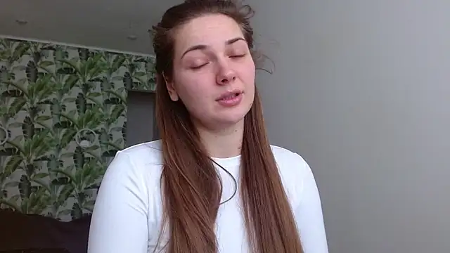 Olivia shine online show from February 2026 07:51:01 AM