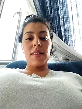 Emily Wane online show from March 2025 09:53:02 PM