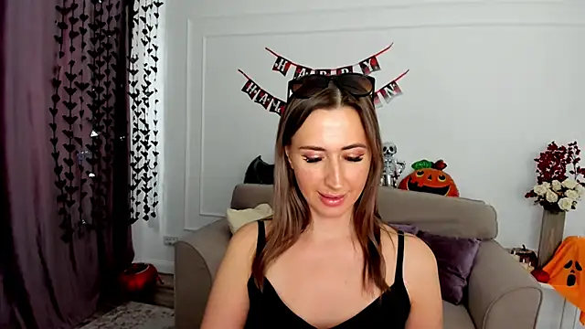 PassionGlow online show from November 2025 12:06:02 PM