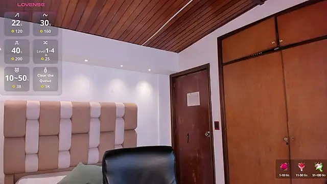 Snapshot of victoria_mooree chatting on October 2025 04:48:02 PM victoria mooree online show from October 2025 04:48:02 PM