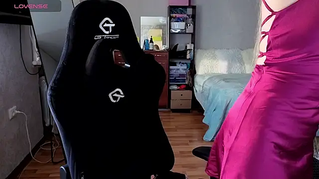 Snapshot of Little_Soph chatting on September 2025 01:34:02 PM Little Soph online show from September 2025 01:34:02 PM