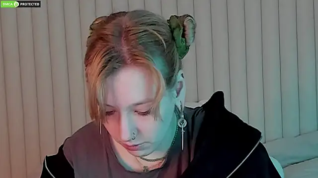 RachelCart online show from November 2025 03:07:01 AM