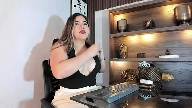 EVELIN MASON online show from May 2026 01:25:02 AM