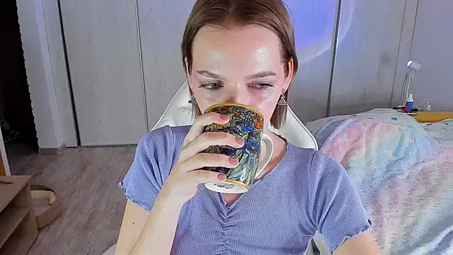 Snapshot of ice_pixie chatting on March 2025 04:45:02 PM ice pixie online show from March 2025 04:45:02 PM