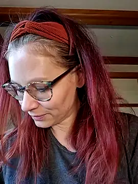 Snapshot of die-EinHORNY-WG chatting on December 2025 11:49:02 AM die-EinHORNY-WG online show from December 2025 11:49:02 AM