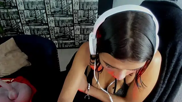 Lilithsabeth online show from February 2025 07:18:01 AM