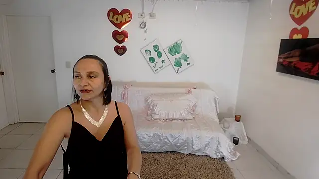 Snapshot of lollita_23_ chatting on April 2026 06:58:01 PM lollita 23 online show from April 2026 06:58:01 PM