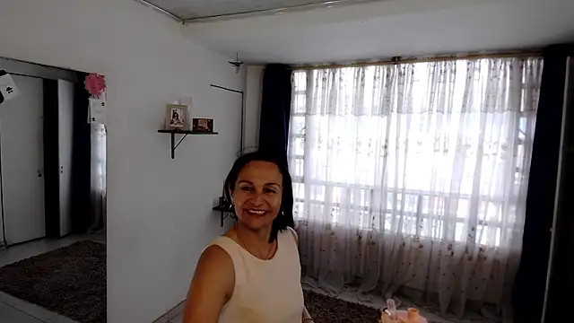 Snapshot of lollita_23_ chatting on May 2026 08:04:02 PM lollita 23 online show from May 2026 08:04:02 PM