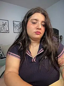 Snapshot of horny_roomiess chatting on April 2026 11:40:01 PM horny roomiess online show from April 2026 11:40:01 PM