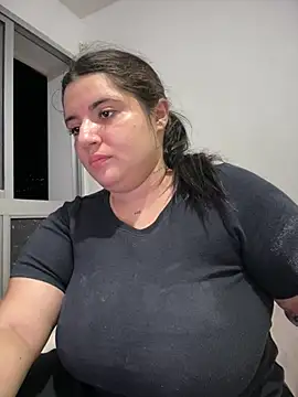 Snapshot of horny_roomiess chatting on April 2026 01:03:01 AM horny roomiess online show from April 2026 01:03:01 AM
