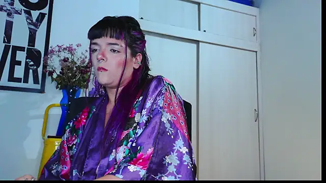 purple em69 online show from May 2026 12:40:02 AM