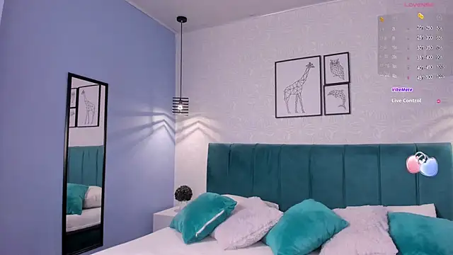 katherin smith  online show from December 2024 04:09:01 AM