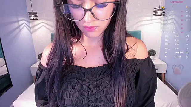 katherin smith  online show from December 2024 11:00:02 AM