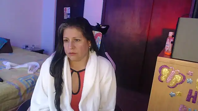 LucifernandaSw online show from May 2026 12:46:01 PM