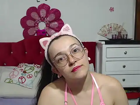 Angela 18honey online show from February 2026 12:48:02 AM