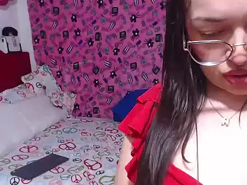 Angela 18honey online show from May 2026 01:35:02 AM