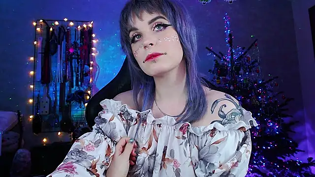 Snapshot of Unholy_Eva chatting on December 2024 11:17:01 PM Unholy Eva online show from December 2024 11:17:01 PM