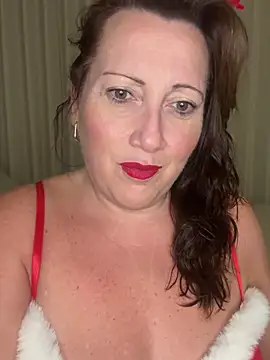 xsexycurvymilf online show from December 2024 01:40:02 PM