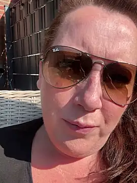 xsexycurvymilf online show from March 2025 12:04:02 PM