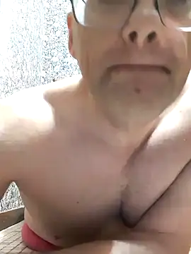 handsomeguy0729 online show from December 2024 01:52:02 PM