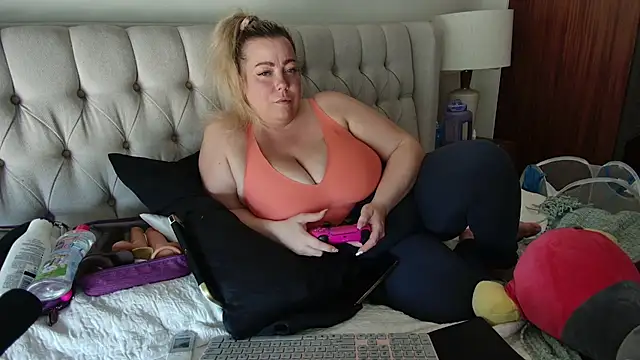 Snapshot of Beauty4AGent chatting on March 2025 06:50:01 PM Beauty4AGent online show from March 2025 06:50:01 PM