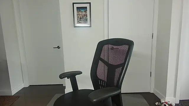 Snapshot of Beauty4AGent chatting on September 2025 03:44:01 PM Beauty4AGent online show from September 2025 03:44:01 PM