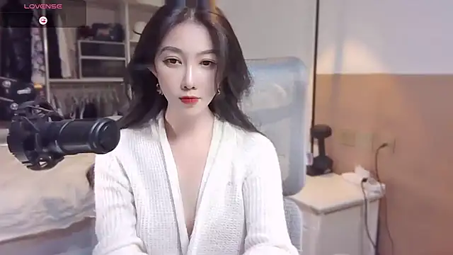 vyizh- online show from February 2025 04:44:01 PM