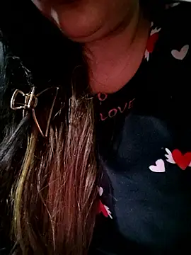 Snapshot of _Redwine_ chatting on January 2026 06:21:02 PM Redwine online show from January 2026 06:21:02 PM