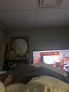 Snapshot of Indyplayer chatting on October 2025 11:10:02 AM Indyplayer online show from October 2025 11:10:02 AM