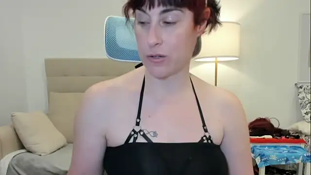 emmita69  online show from February 2026 09:49:02 PM