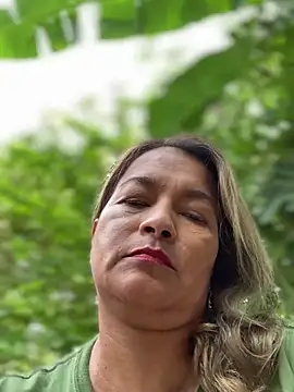 Snapshot of Jlo_69 chatting on December 2024 09:26:02 PM Jlo 69 online show from December 2024 09:26:02 PM