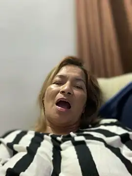 Snapshot of Jlo_69 chatting on February 2025 04:42:01 AM Jlo 69 online show from February 2025 04:42:01 AM